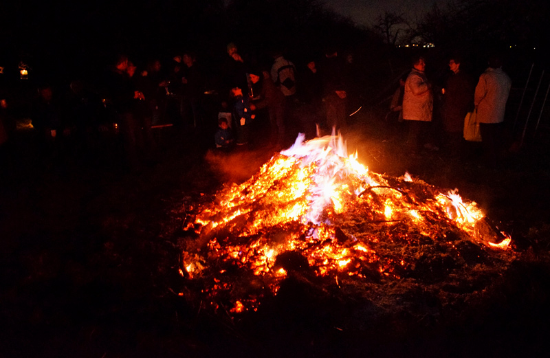 Die Flammen werden kleiner